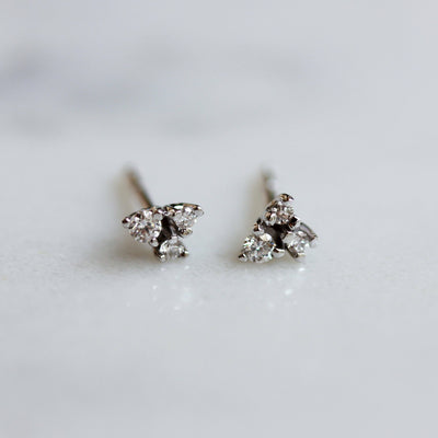 עגילי אריס טייני יהלומים לבנים זהב 14K Earrings 
