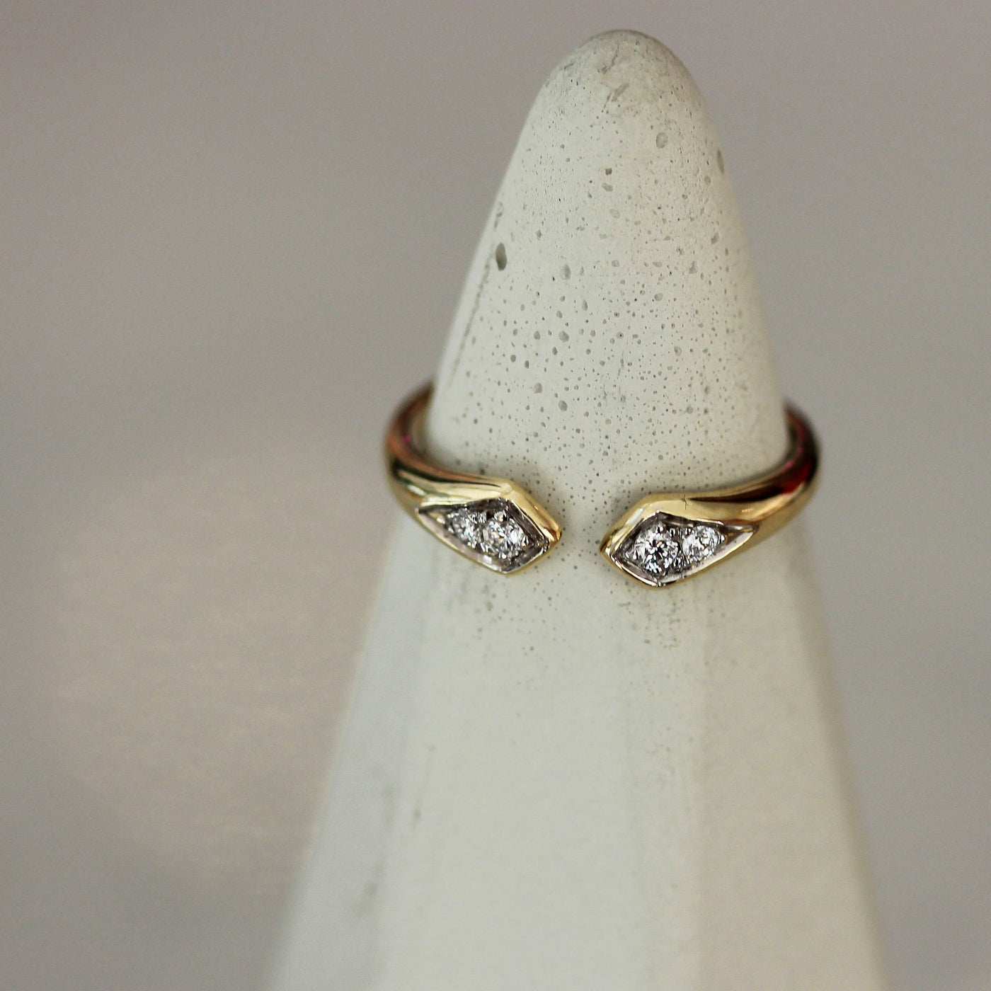 טבעת סידני יהלומים לבנים זהב 14K Rings 14K ורוד