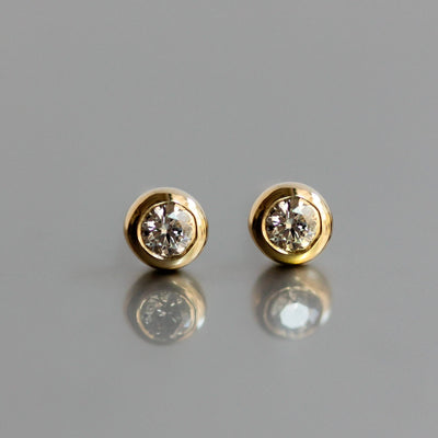 עגילי וונדי קטנים יהלומים לבנים זהב 14K Earrings 14K לבן