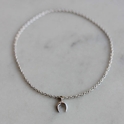 תליון פרסה קטן 14K Bracelets