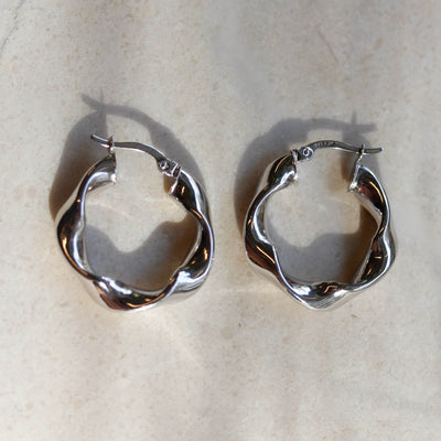 עגילי חישוק פפילון זהב 14K