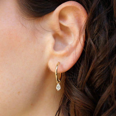 עגילי חישוק גדול סהרה יהלום מעבדה 14K Earrings
