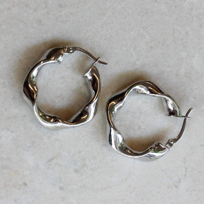 עגילי חישוק פפילון זהב 14K