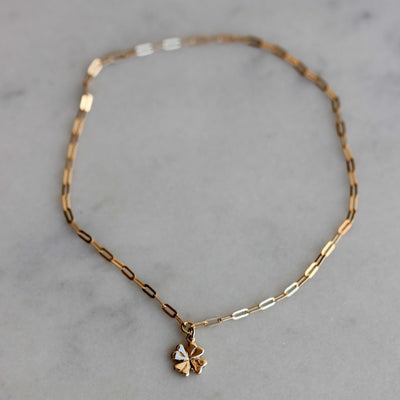 תליון תלתן טייני זהב 14K Bracelets