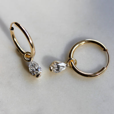 עגילי חישוק סהרה יהלום מעבדה 14K Earrings