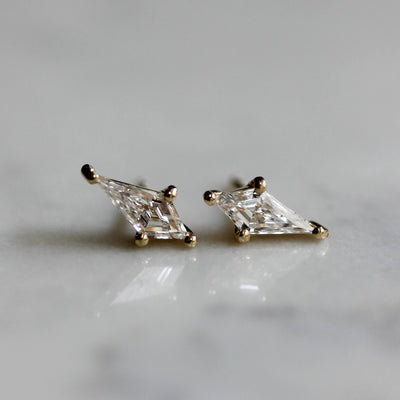 עגילי ויק 0.36 יהלומים לבנים מעבדה זהב 14K Earrings
