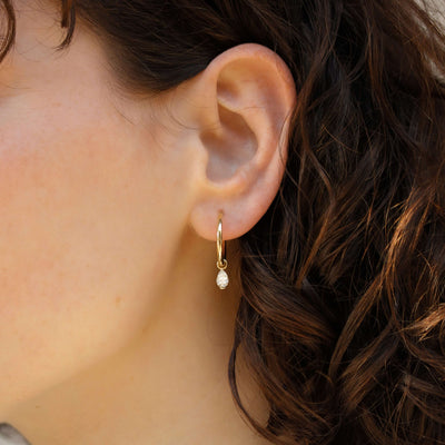עגילי חישוק גדול סהרה יהלום מעבדה 14K Earrings