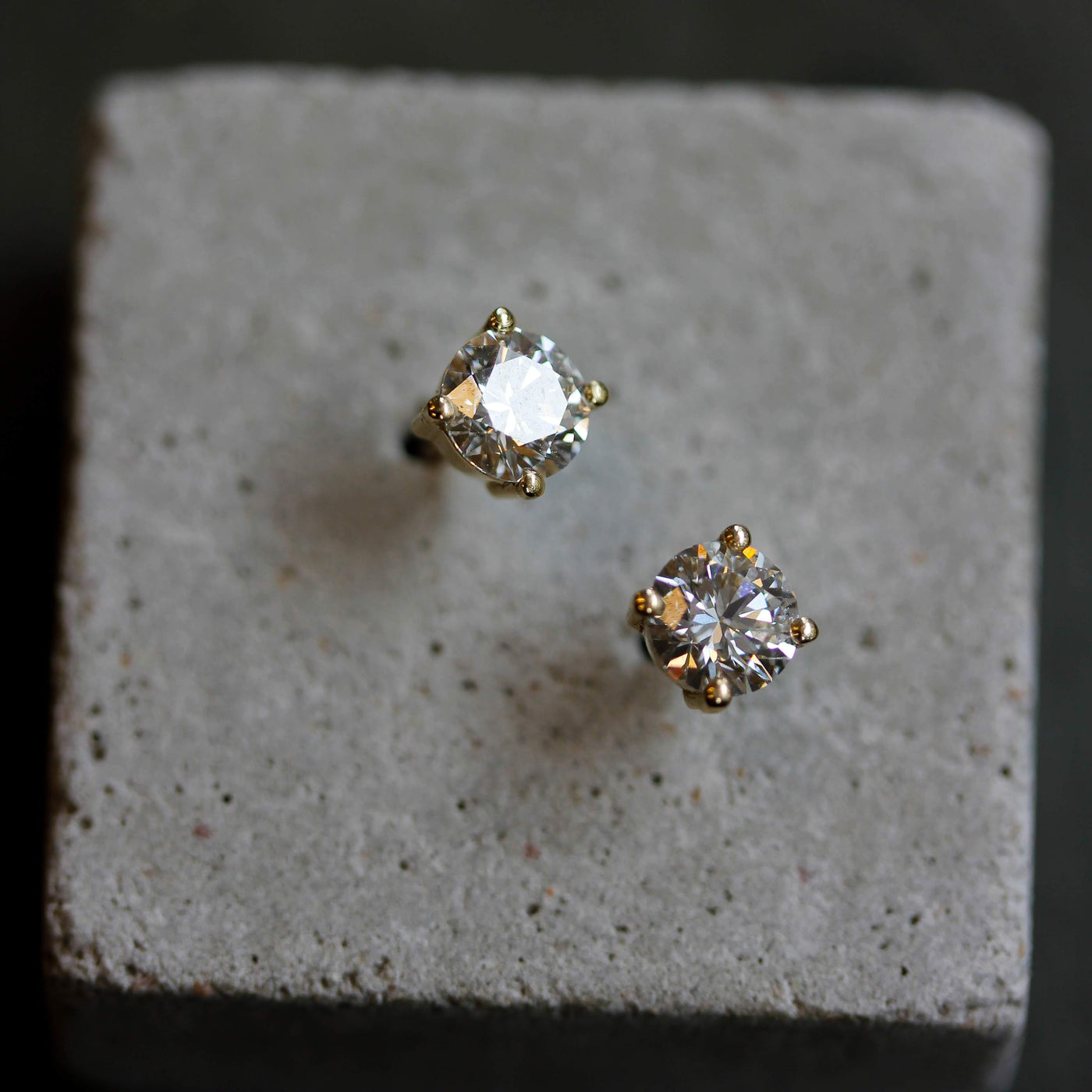 עגילי טיפאני 0.50 יהלומים לבנים מעבדה זהב 14K Earrings