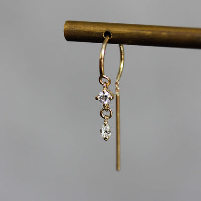 עגילי חישוק אואזיס קטן יהלומי מעבדה זהב 14K Earrings