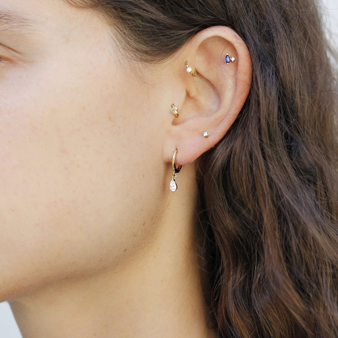 עגיל חישוק קלי אואזיס יהלום מעבדה זהב 14K