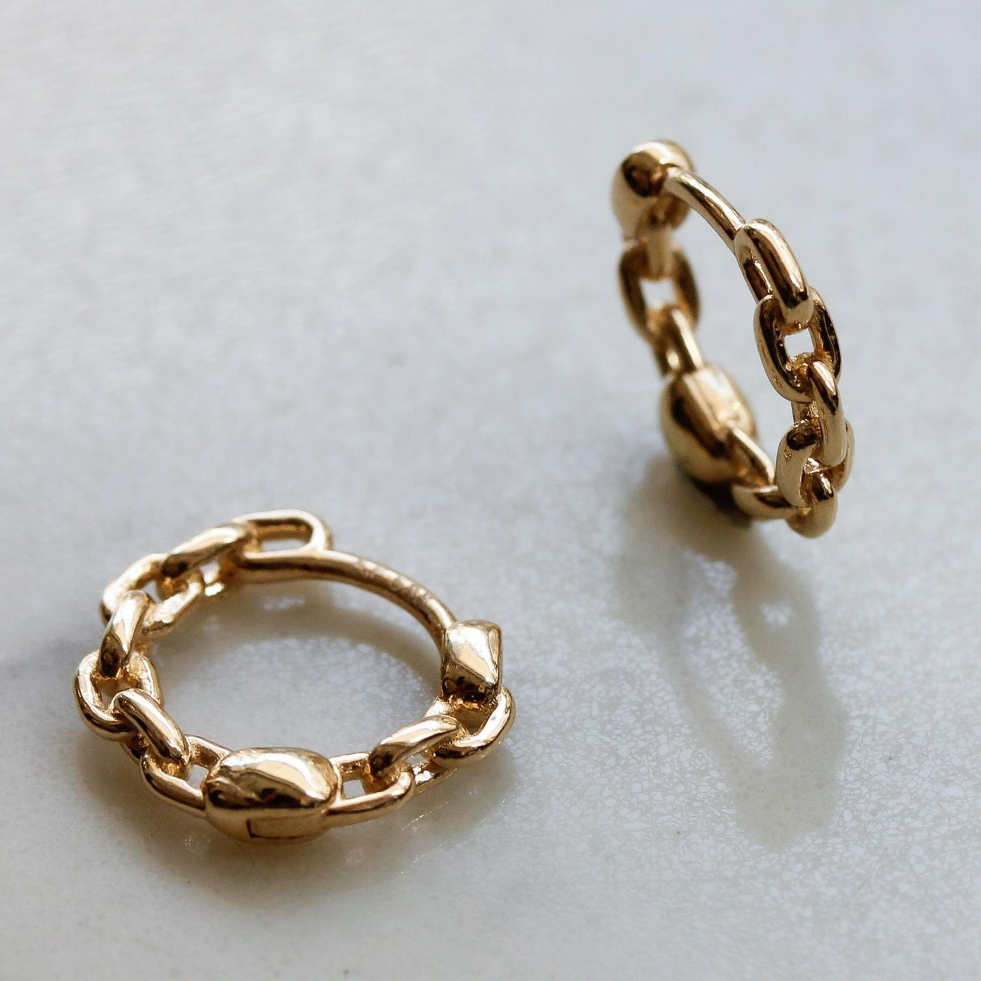 עגילי חישוק לילי זהב 14K Earrings 