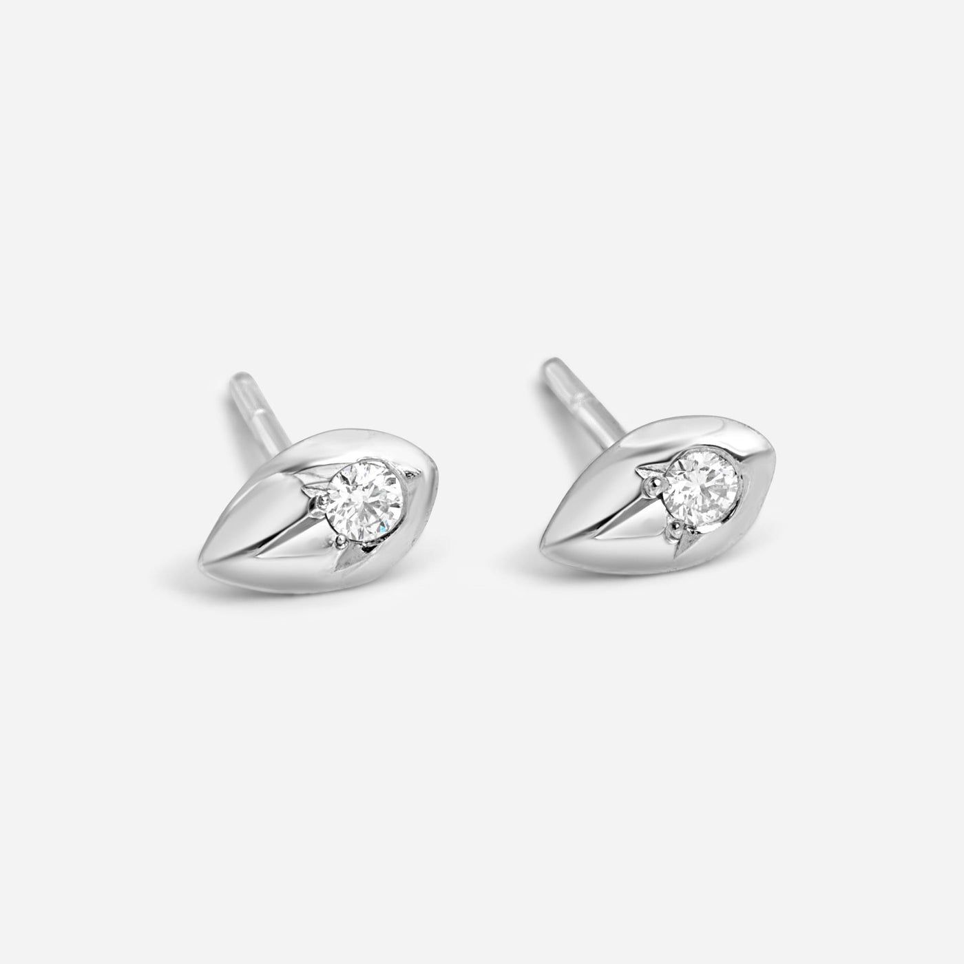 עגילי ויטה צמודים זהב 14K Earrings 14K לבן