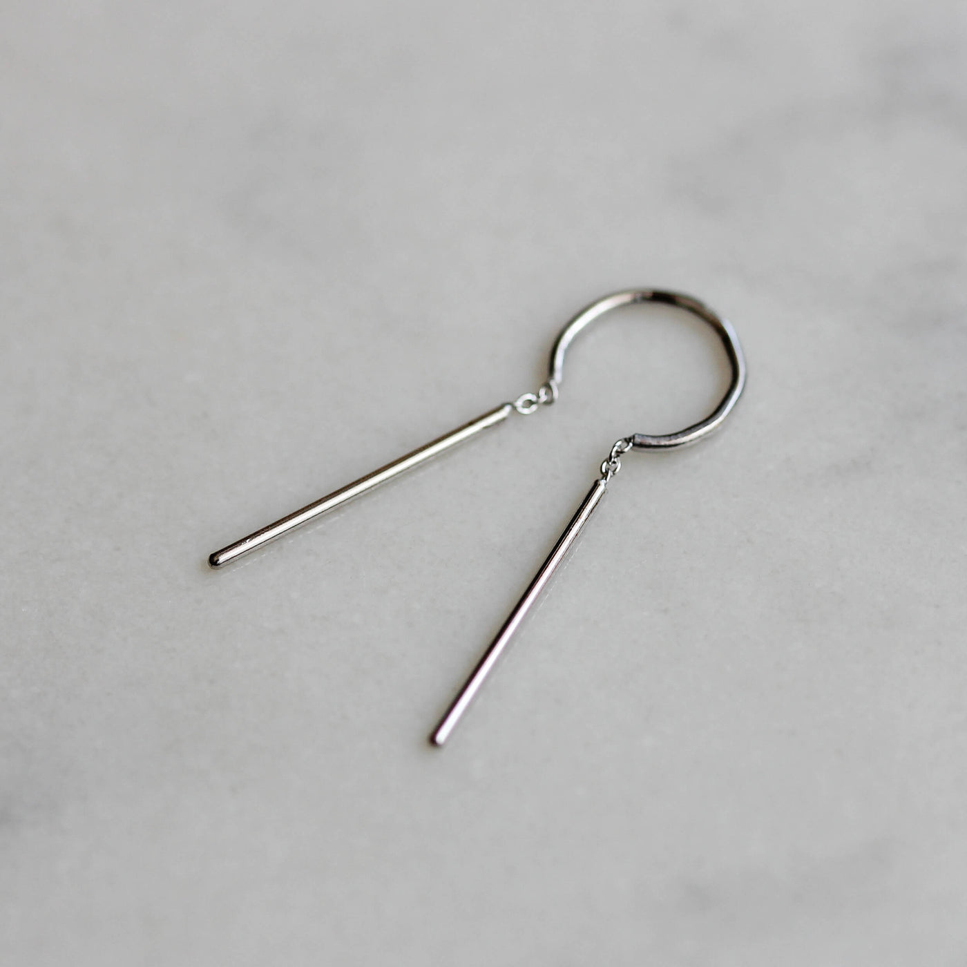 עגילי חישוק אואזיס חלק זהב 14K Earrings