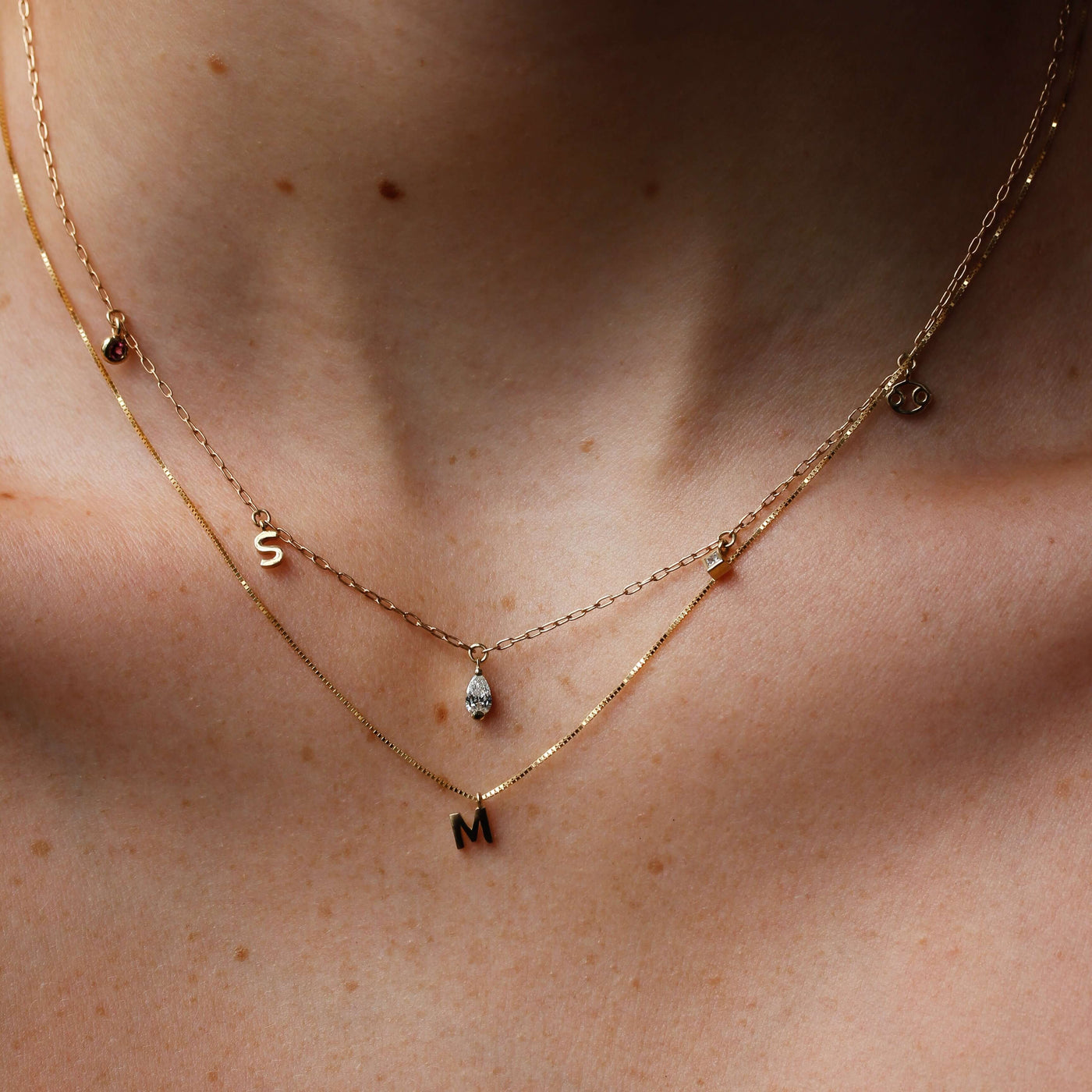 שרשרת פרסונה 5 תליונים זהב 14K Necklaces