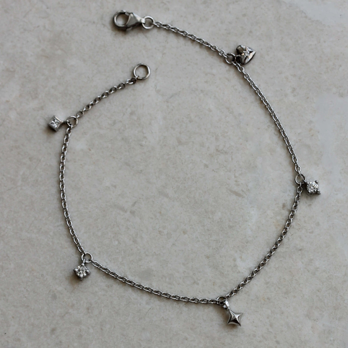 צמיד פרסונה 5 תליונים זהב 14K Necklaces