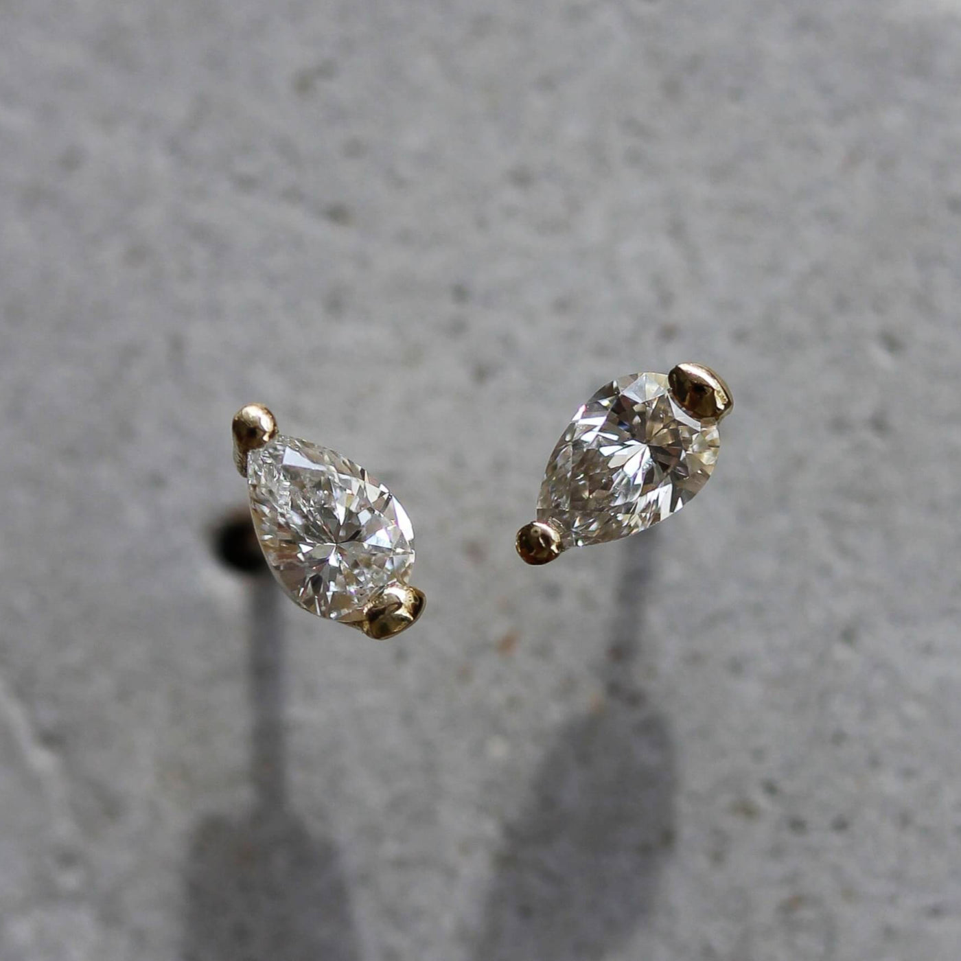 עגילי סהרה 0.17 יהלומים לבנים מעבדה זהב 14K Earrings