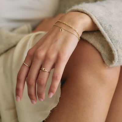 תליון פרסה קטן 14K Bracelets