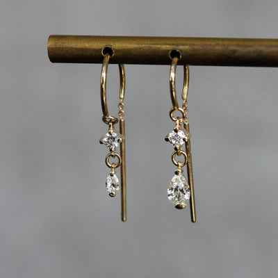 עגילי חישוק אואזיס קטן יהלומי מעבדה זהב 14K Earrings