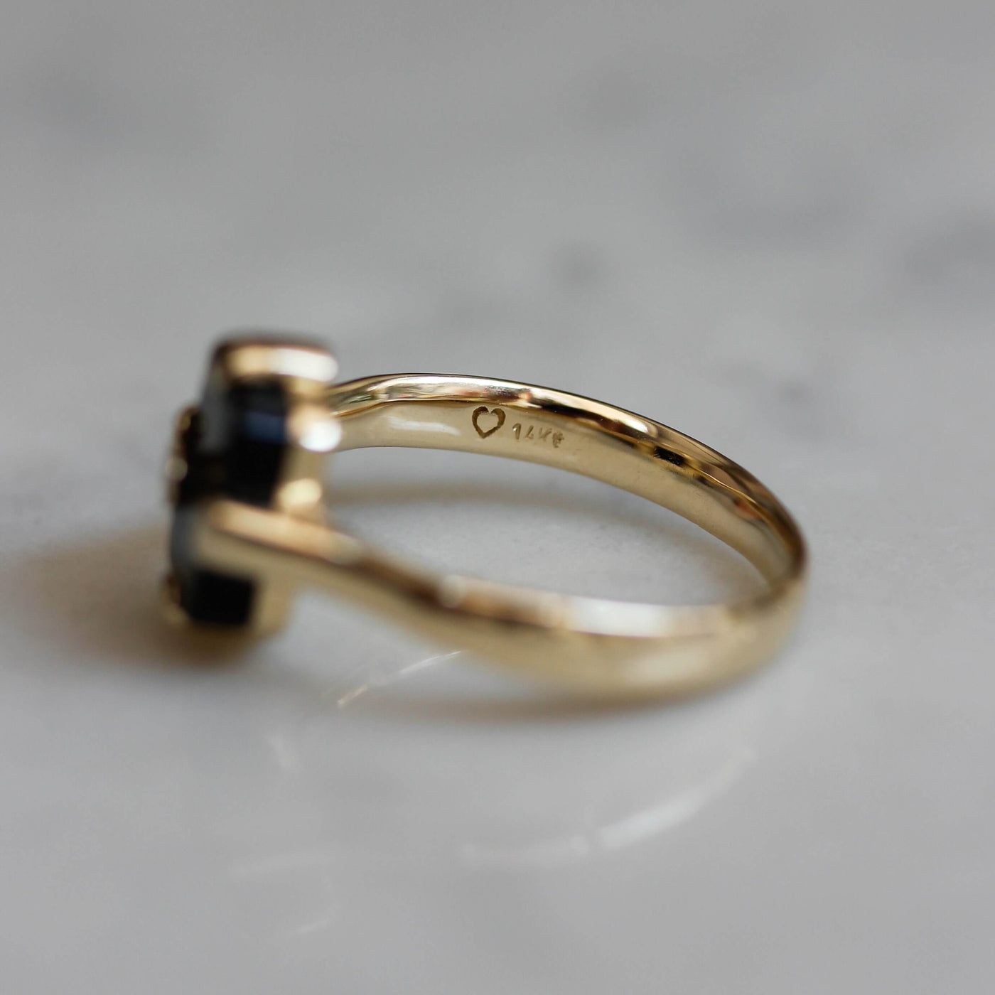 טבעת מידנייט זהב צהוב 14K Rings