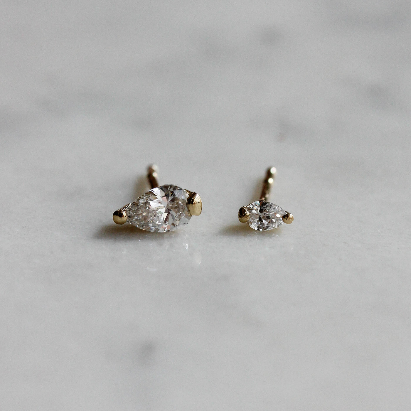 עגילי סהרה 0.17 יהלומים לבנים מעבדה זהב 14K Earrings