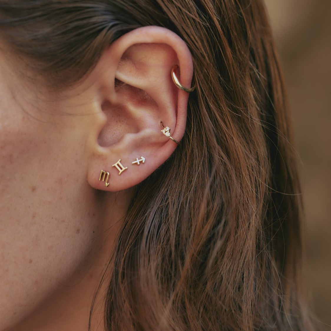 עגיל חישוק קונצ' אריס יהלומים לבנים זהב 14K Earrings 