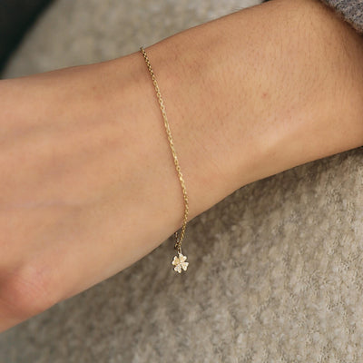 תליון תלתן טייני זהב 14K Bracelets