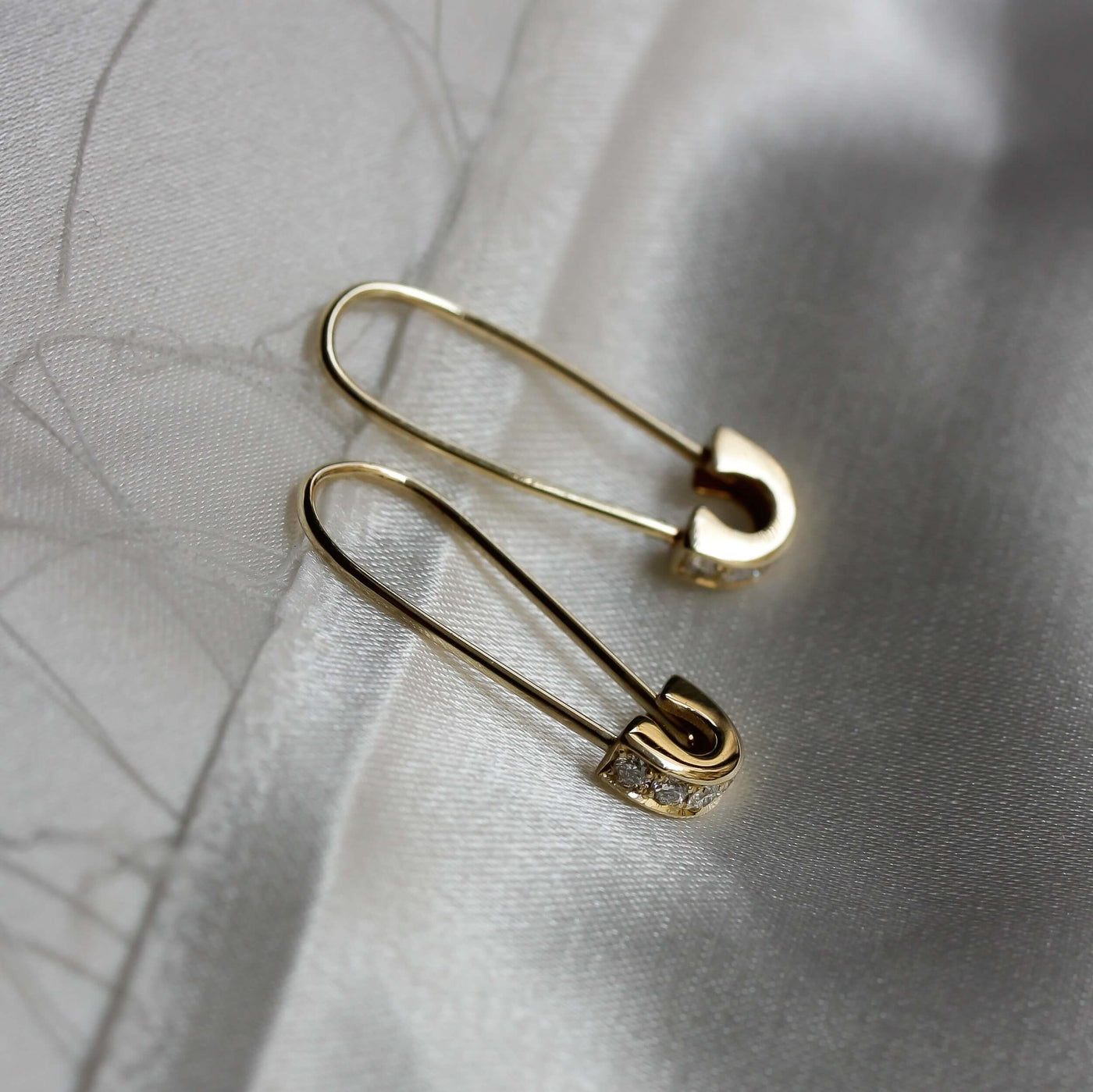 עגילי סייפטי משובצים זהב 14K Earrings 