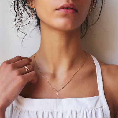 תליון לואיזה יהלומים לבנים לשרשרת זהב 14K Necklaces