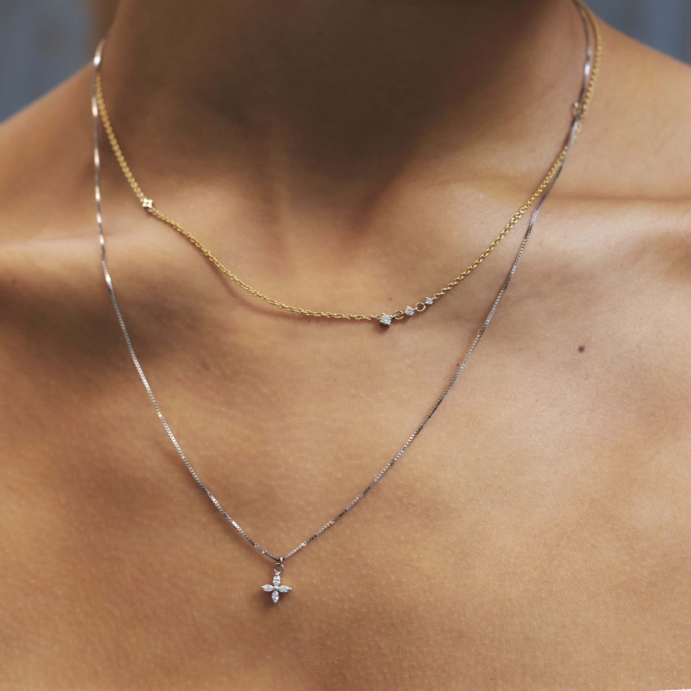תליון לואיזה יהלומים לבנים לשרשרת זהב 14K Necklaces 14K לבן