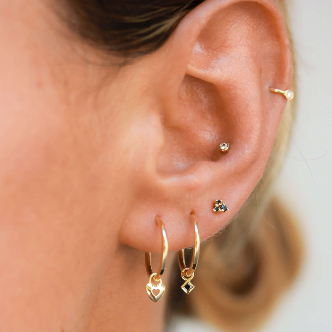 עגילי אריס טייני יהלומים שחורים זהב 14K Earrings 