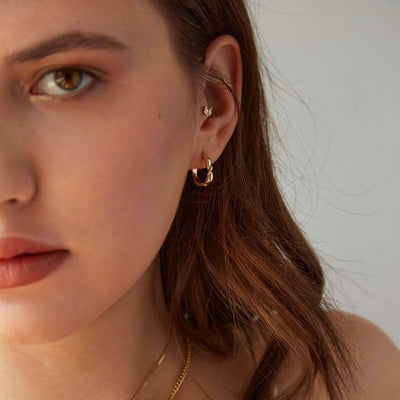 עגיל פירסינג לואי יהלומים לבנים זהב 14K Earrings 