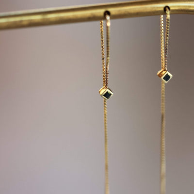 עגילי קלואי פרינס יהלומים שחורים זהב 14K Earrings 14K לבן