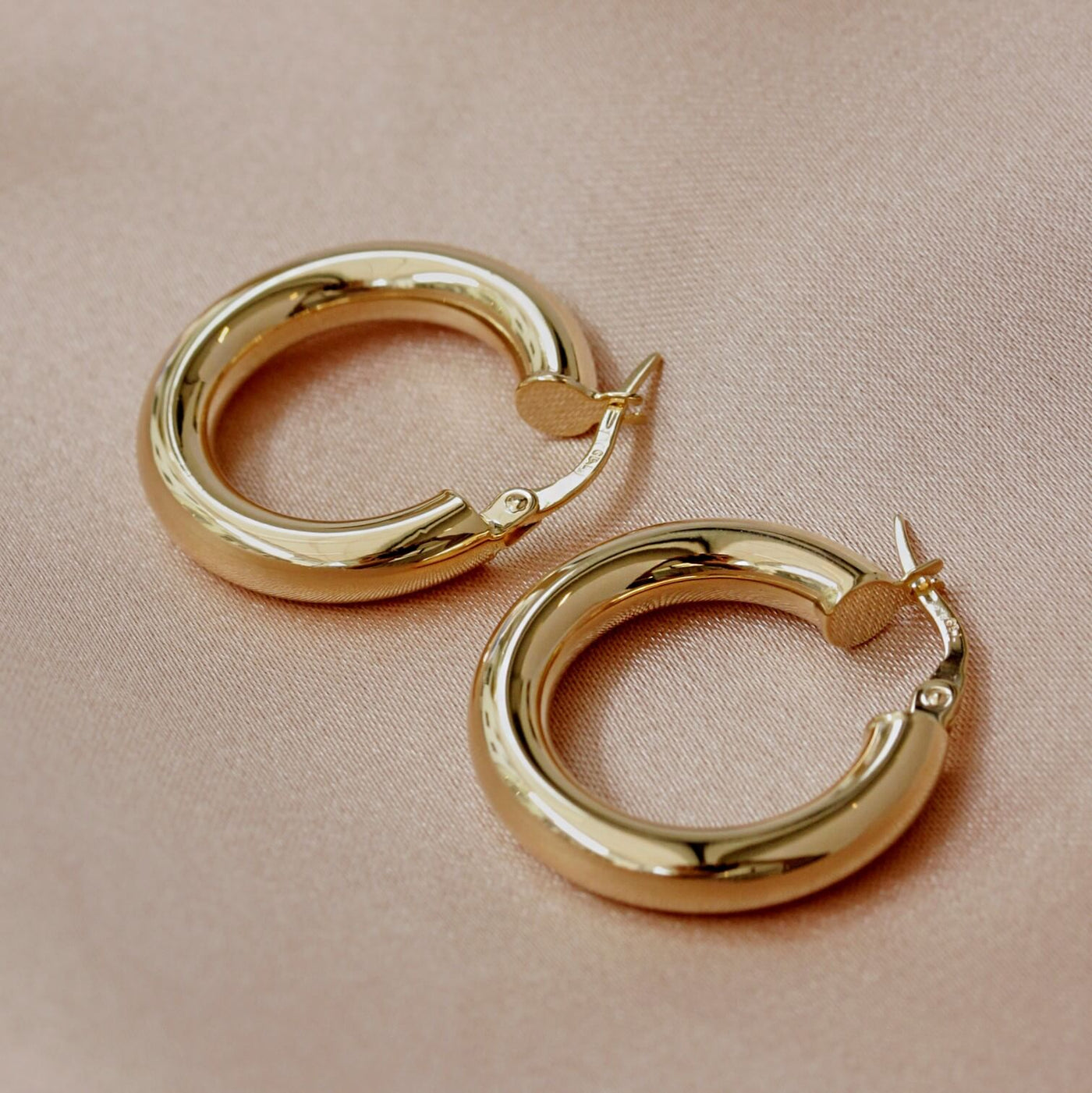 עגילי חישוק חלק עבה גדול זהב 14K Earrings 14K לבן