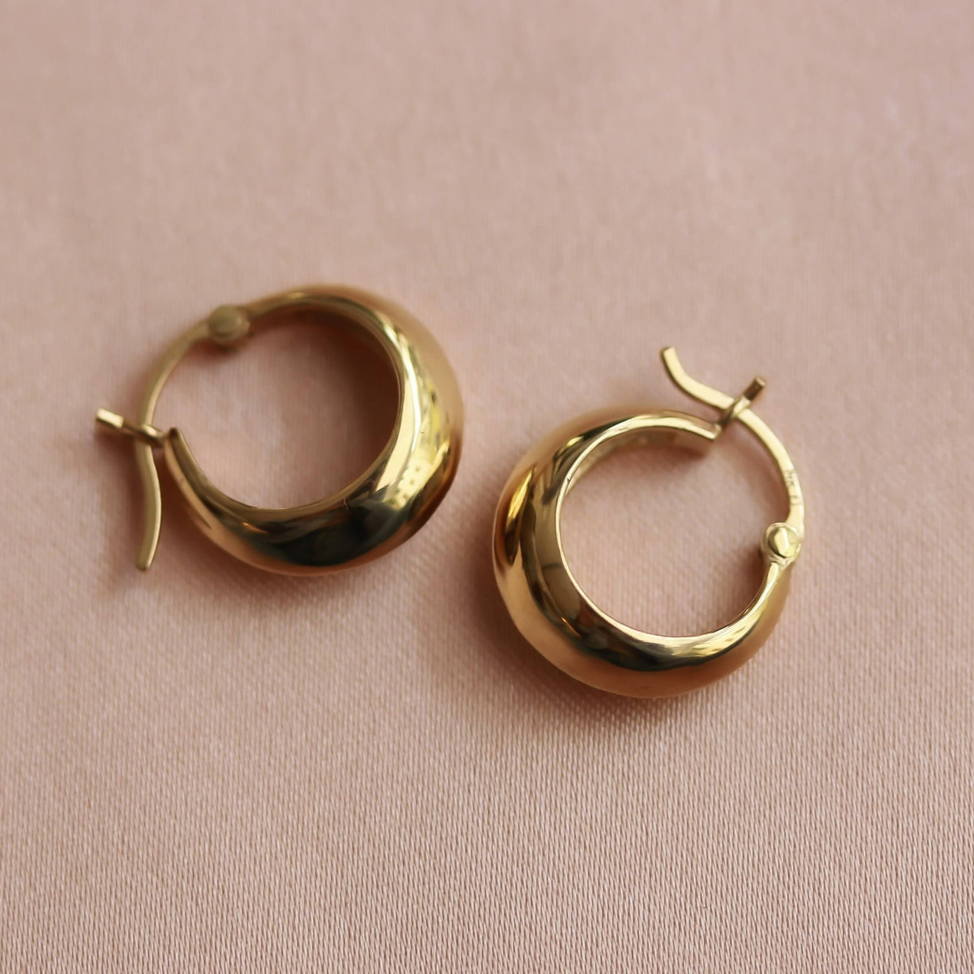 עגילי חישוק קיילי זהב 14K Earrings 14K לבן