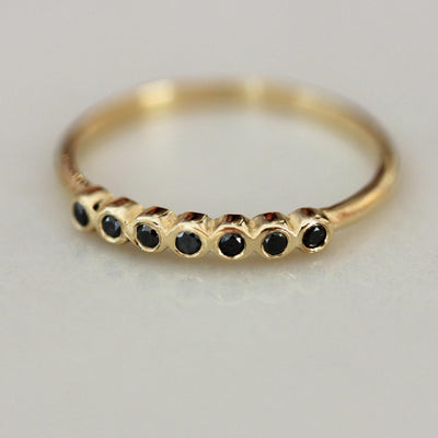 טבעת גאיה יהלומים שחורים זהב 14K Rings 14K ורוד