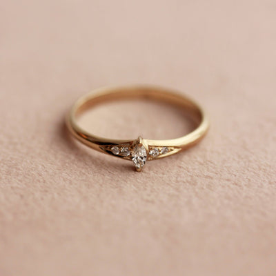 טבעת מרקיזה משובצת יהלומים זהב 14K Rings 