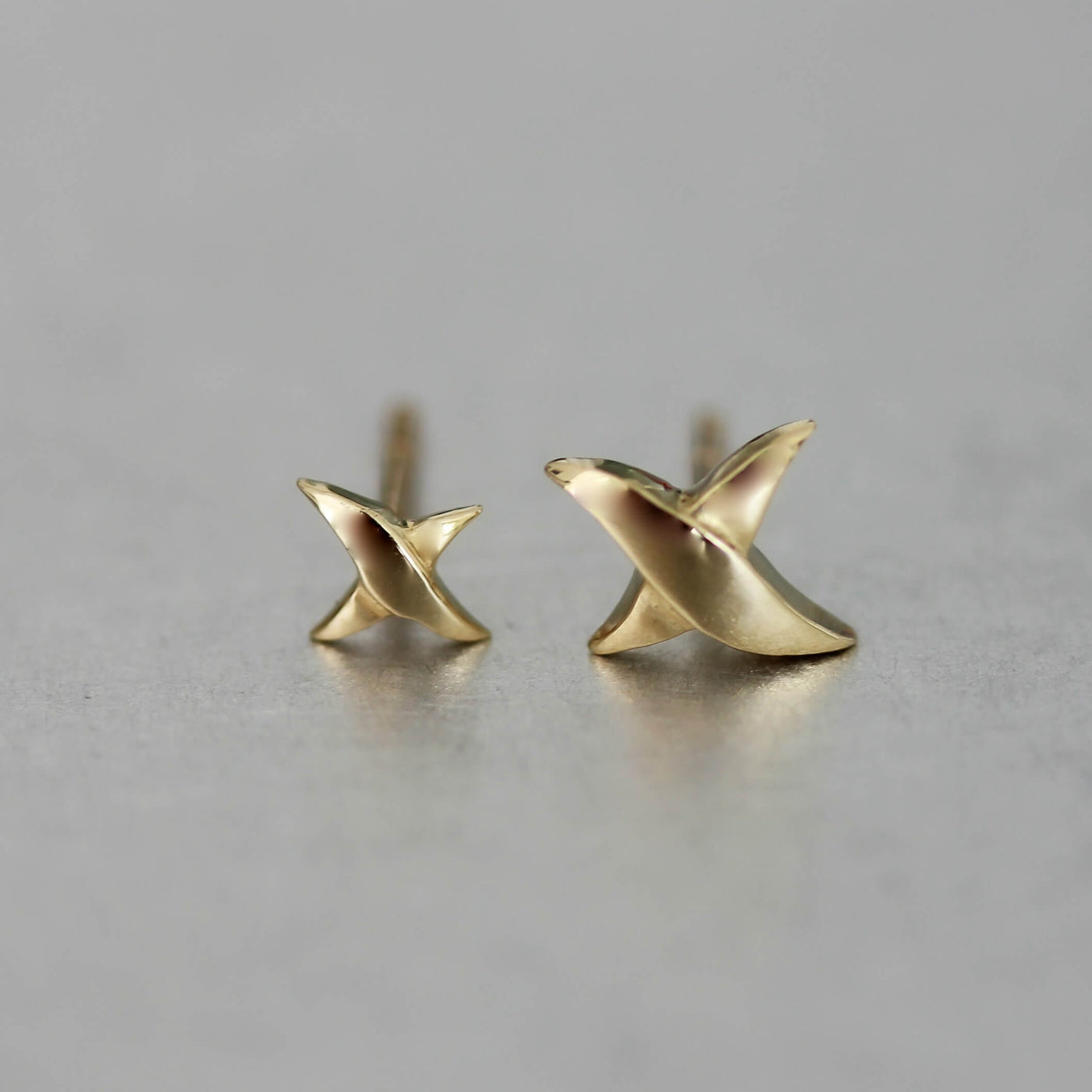 עגילי אייבי קטנים זהב 14K Earrings 