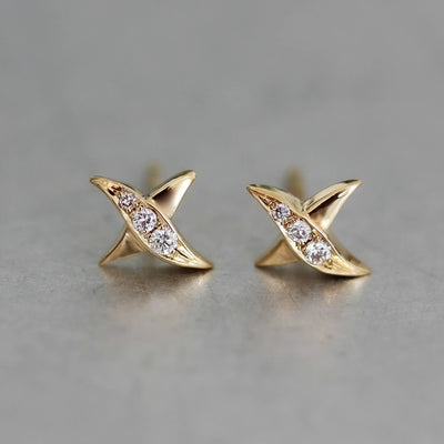 עגילי אייבי משובצים יהלומים זהב 14K Earrings 14K צהוב