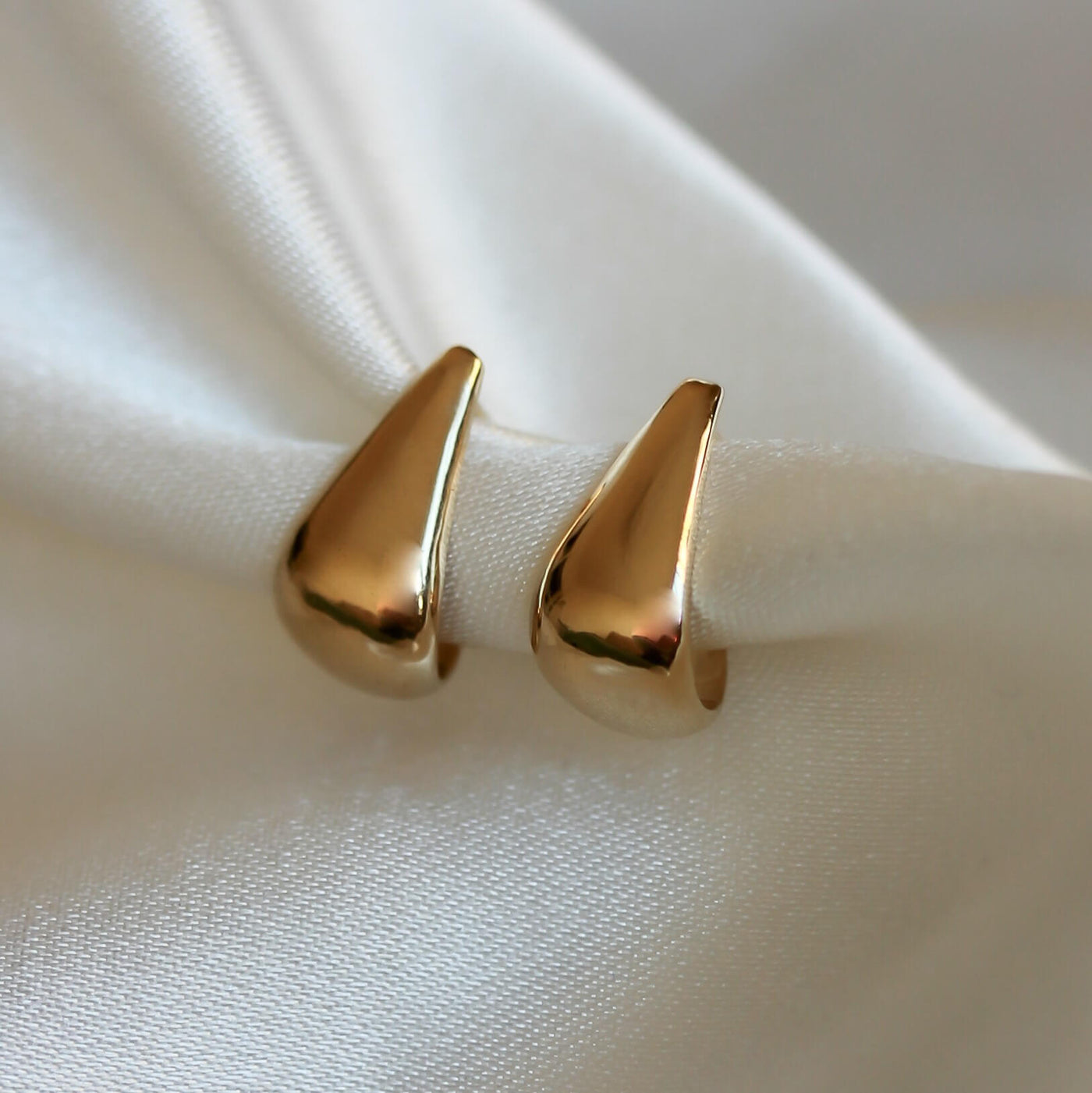 עגילי טיפה גדולה זהב 14K Earrings 