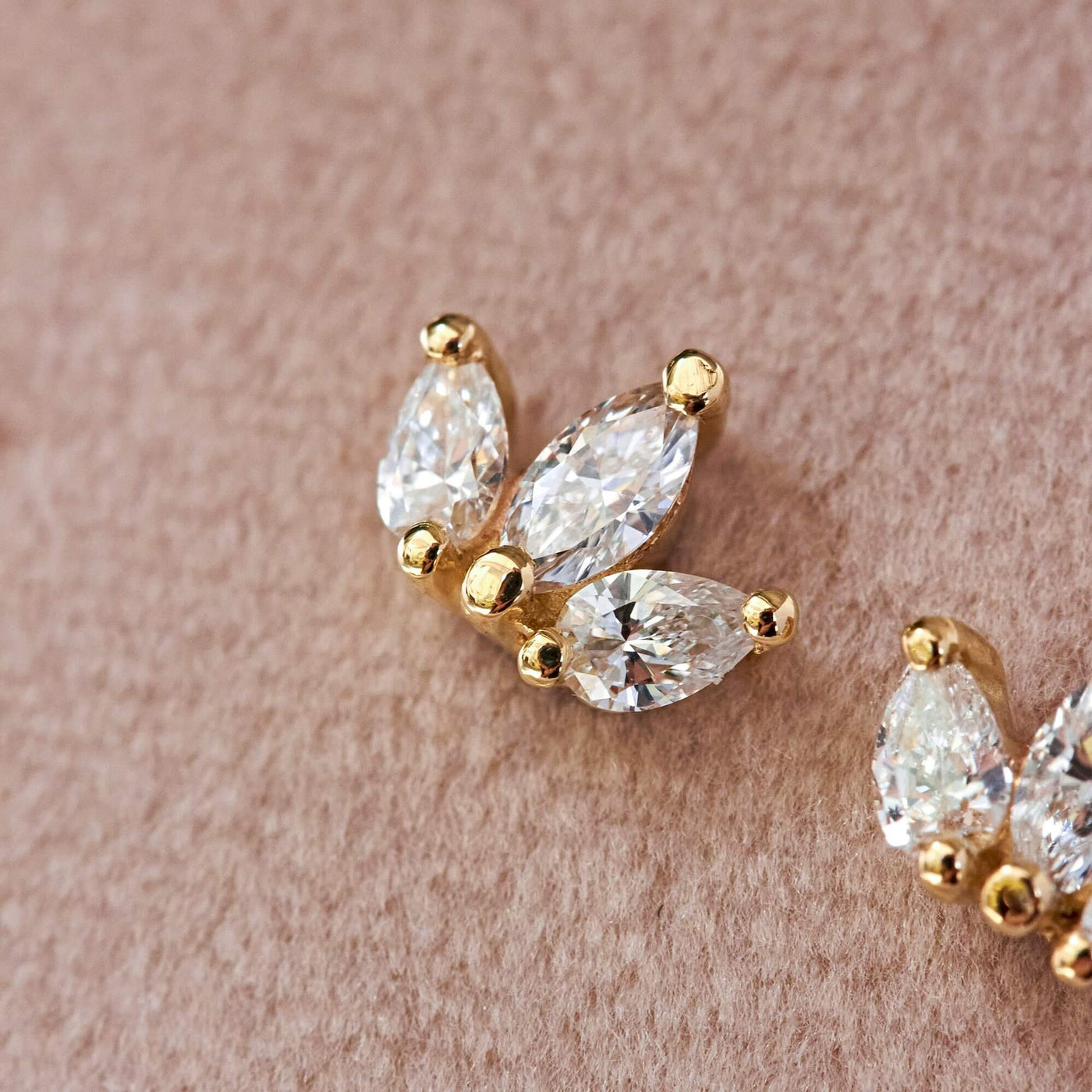 עגילי לואיז יהלומים לבנים זהב 14K Earrings 14K צהוב