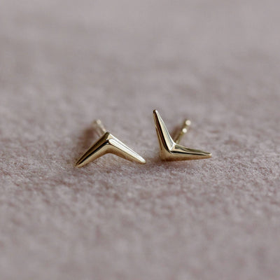 עגילי בומרנג חלק זהב 14K Earrings 