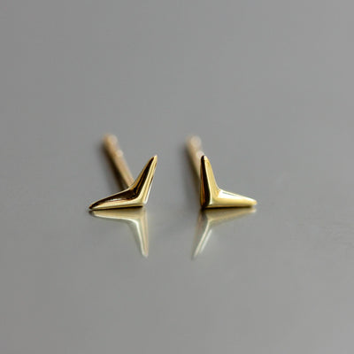 עגילי בומרנג חלק זהב 14K Earrings 