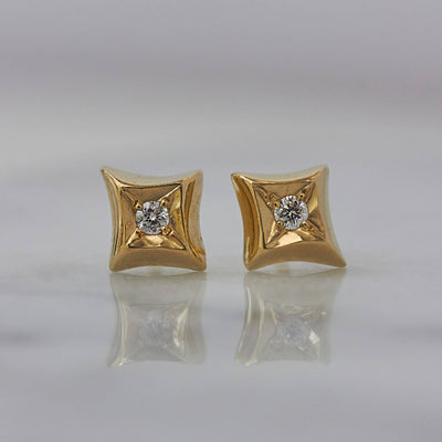 עגילי כוכב צמודים זהב 14K Earrings 14K לבן