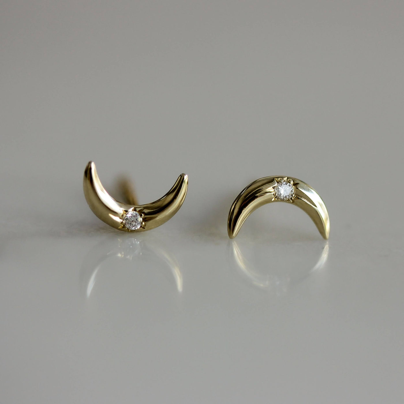 עגילי לונה זהב ויהלומים 14K Earrings 