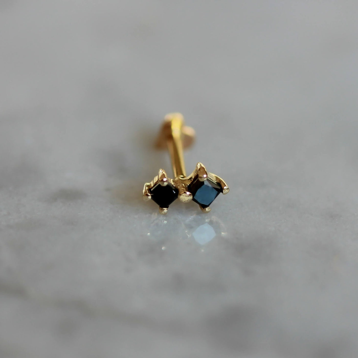 עגיל פירסינג דאבל פרינס יהלומים שחורים זהב 14K Earrings 