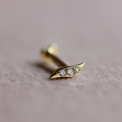 עגיל פירסינג ליב משובץ יהלומים לבנים זהב 14K Earrings 