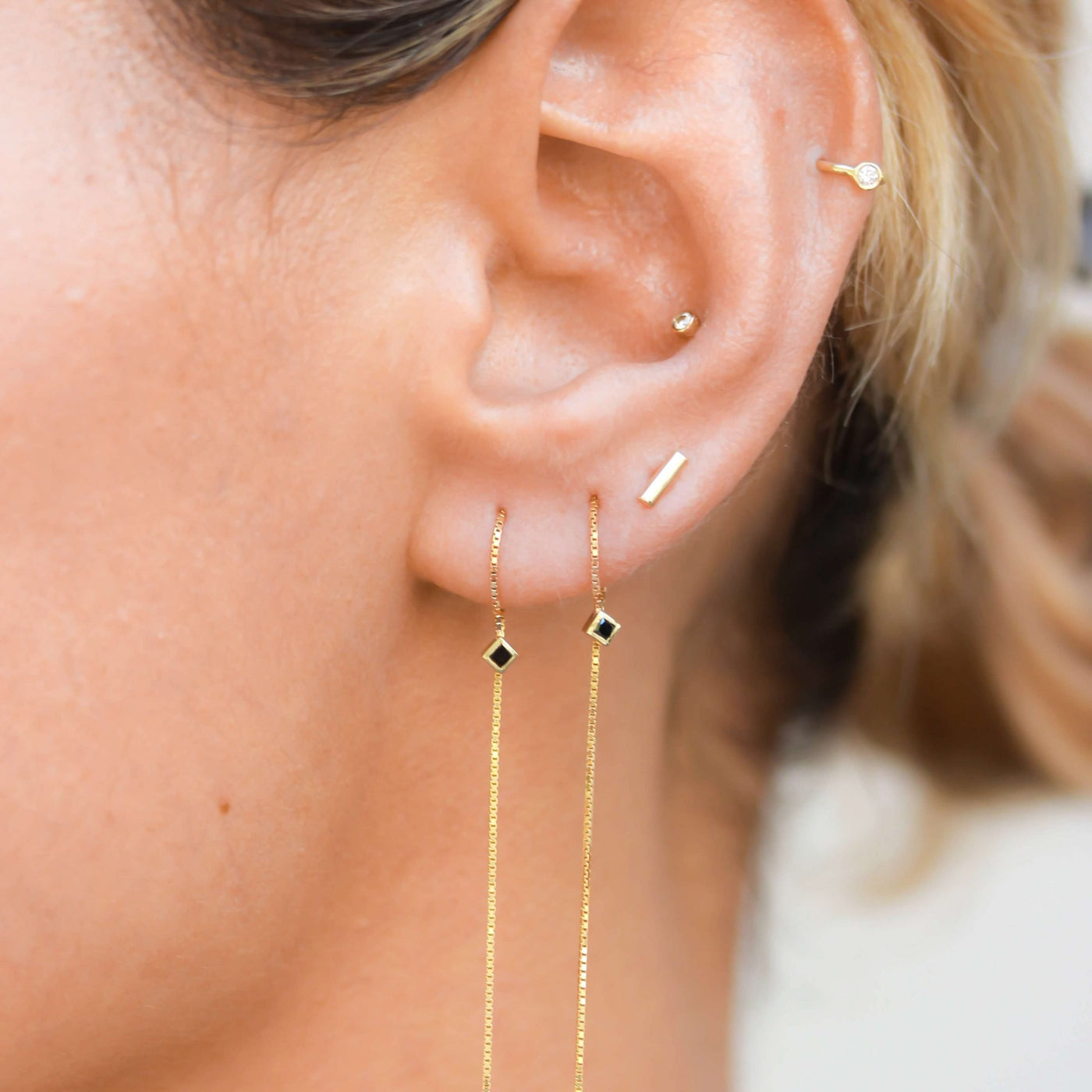 עגילי קלואי פרינס יהלומים שחורים זהב 14K Earrings 