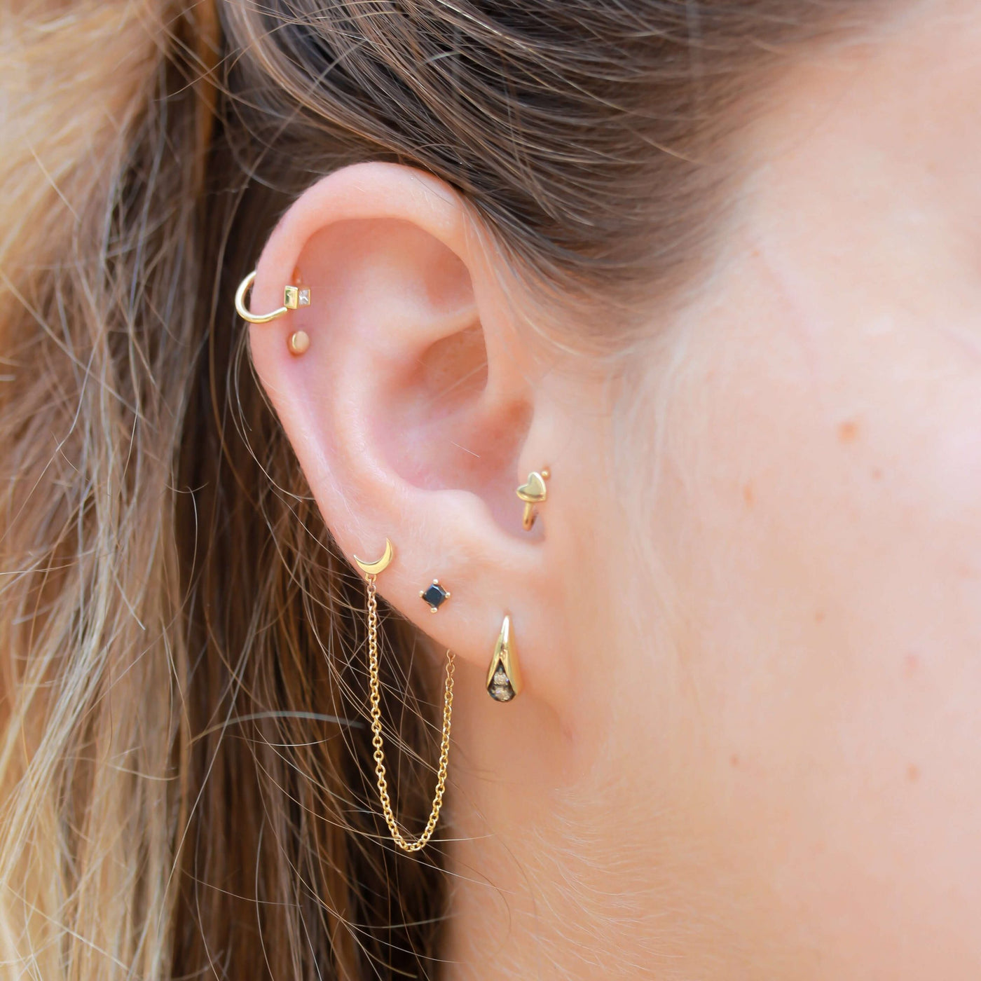 עגילי פרינסס קטנים יהלומים שחורים זהב 14K Earrings 
