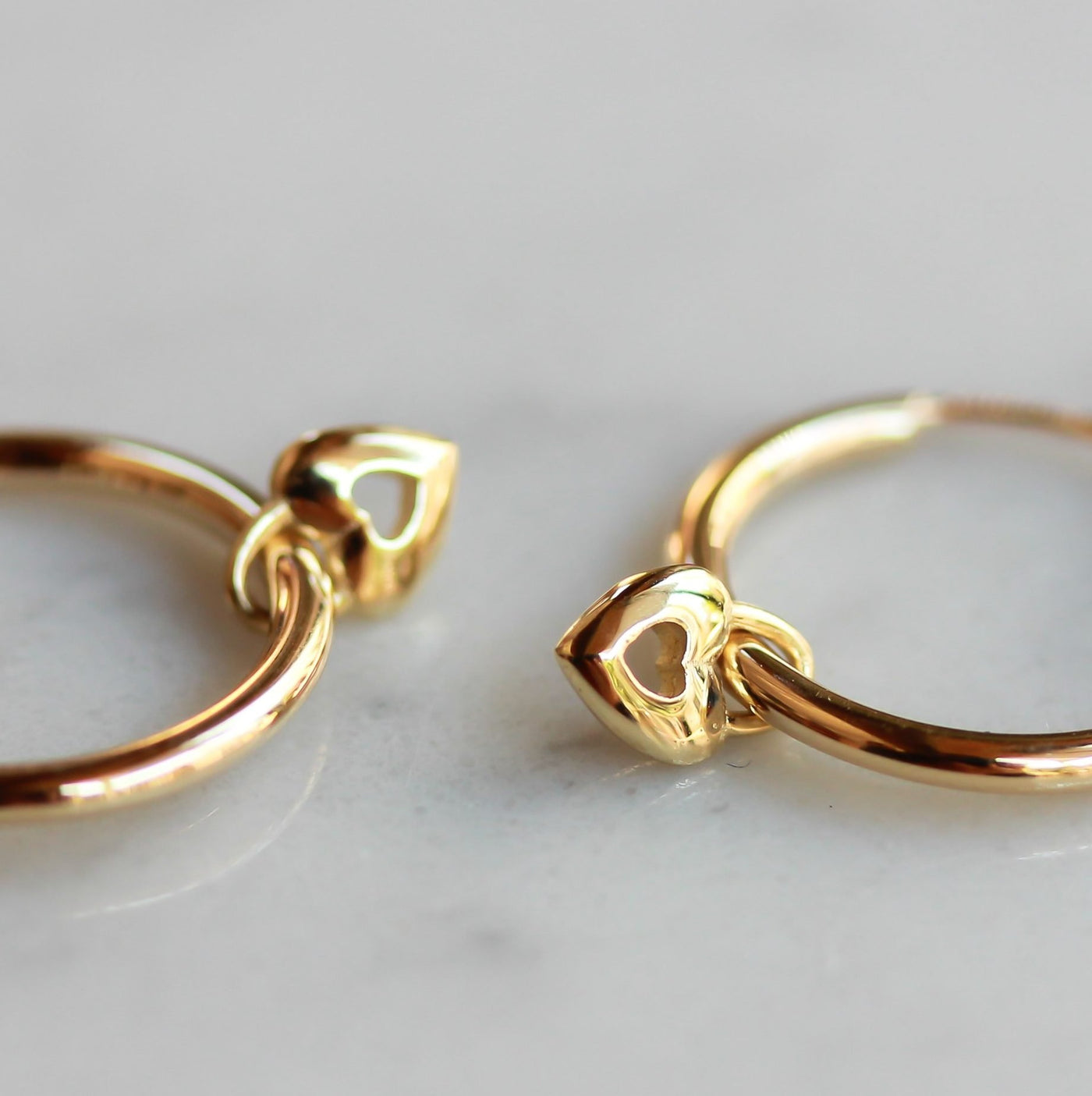 עגילי חישוק לב משלים זהב 14K Earrings 